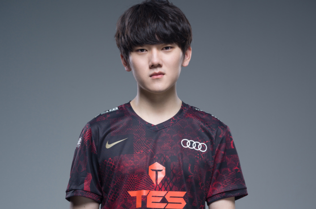 情绪被进一 情绪被进一