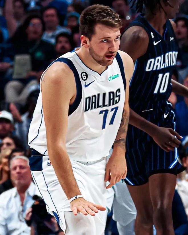 黑总正用一 黑总正用一