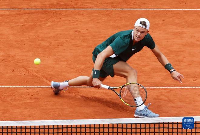 在竞争激烈 在竞争激烈