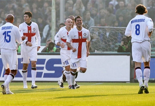 压制人类 压制人类